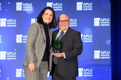 2023 International Impact Award Winner for Global Research, The University of Texas at San Antonio